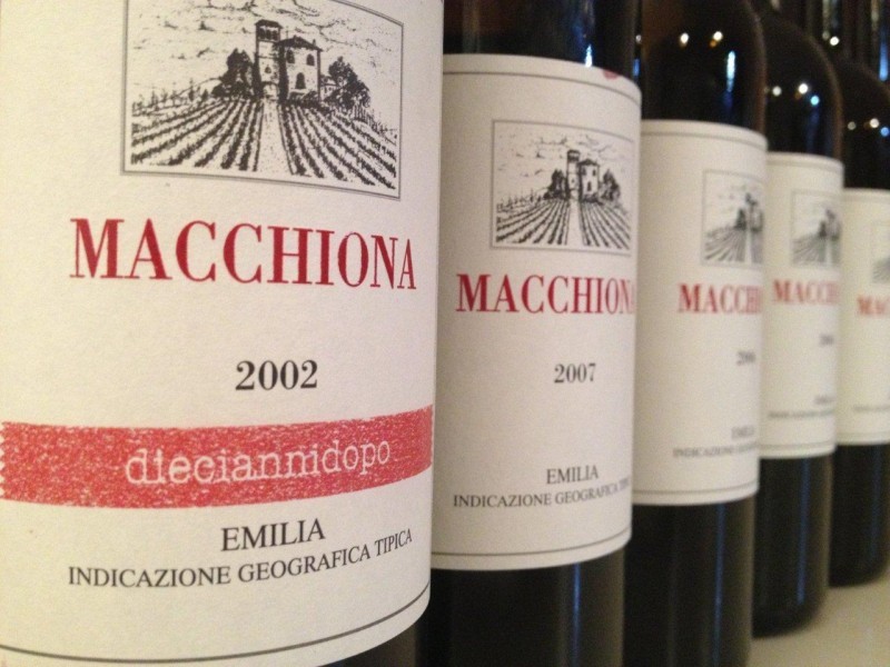 LA STOPPA, MACCHIONA IN VERTICALE